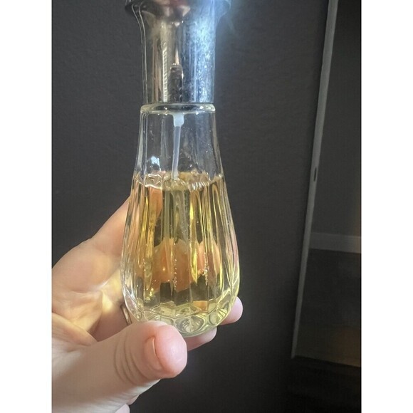 TRUTH EAU DE TOILETTE SPRAY 1.7 oz - Picture 5 of 5